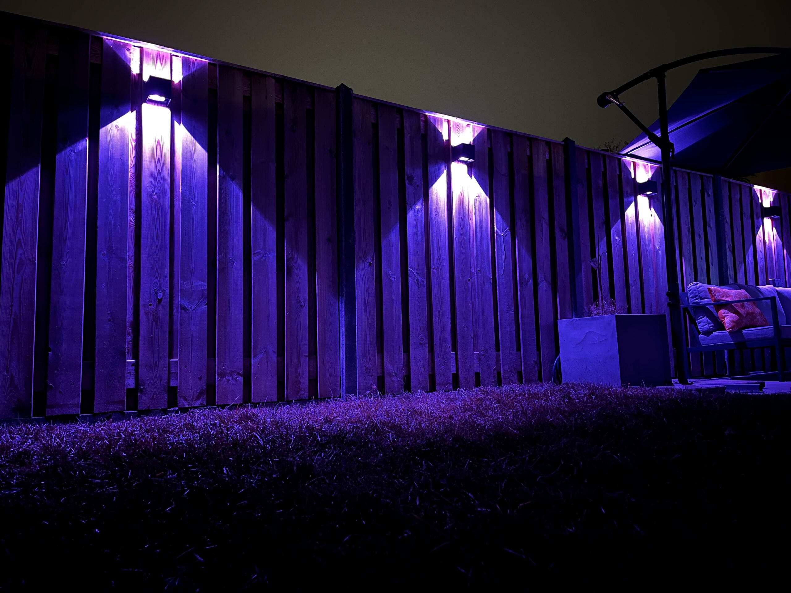 Wifi LED Up-Down Lamp RGBCW Voor Buiten van Aluminium rood paars