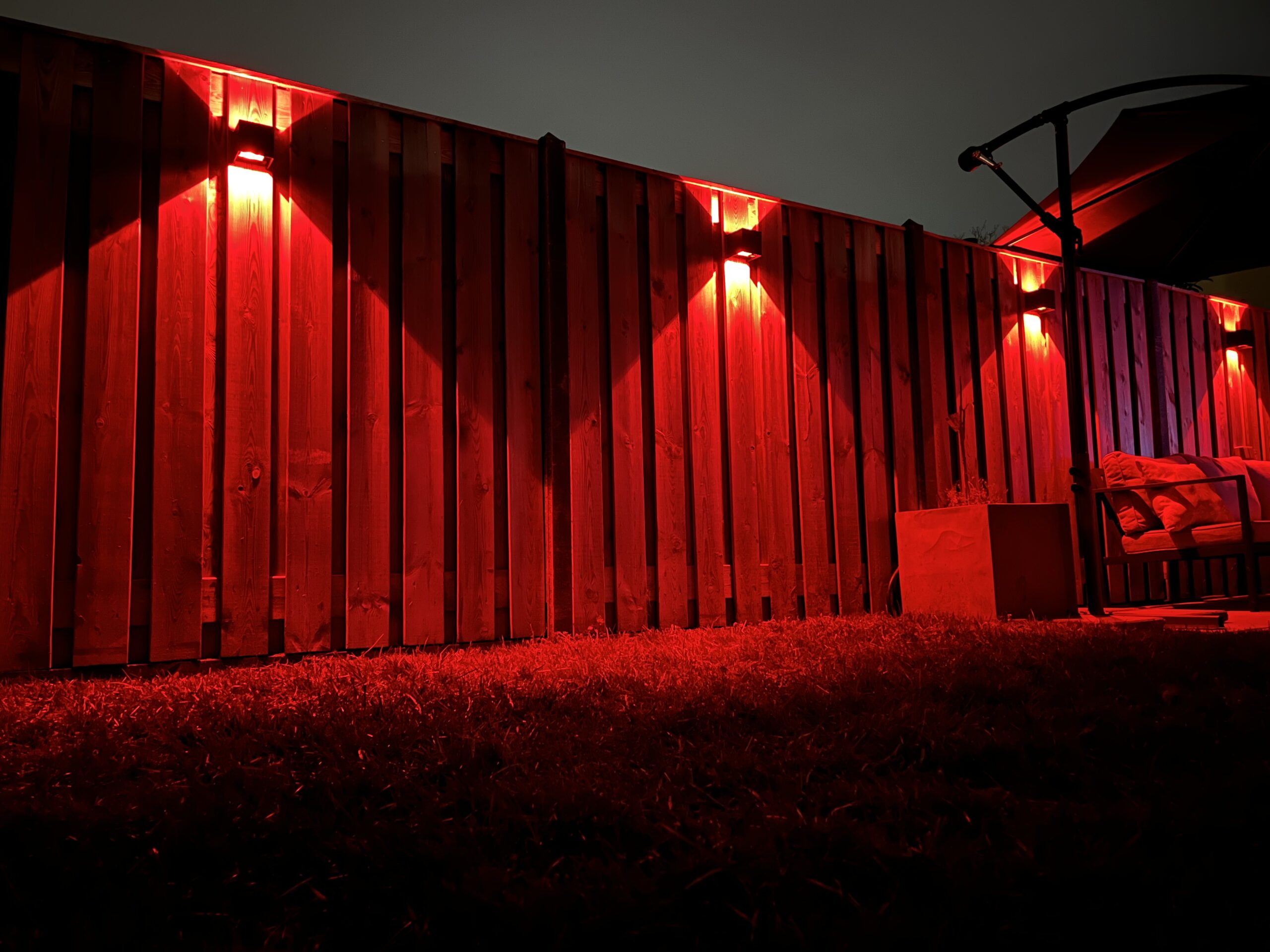 Wifi LED Up-Down Lamp RGBCW Voor Buiten van Aluminium rood